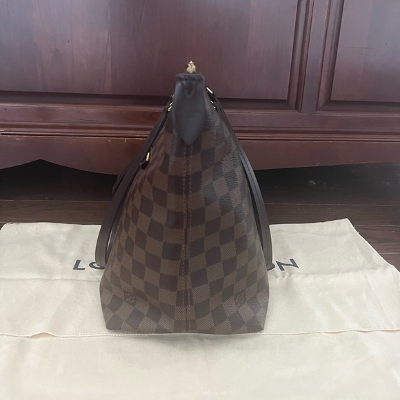 SOLD Authentic Louis Vuitton Iena MM - Picture 3 of 13